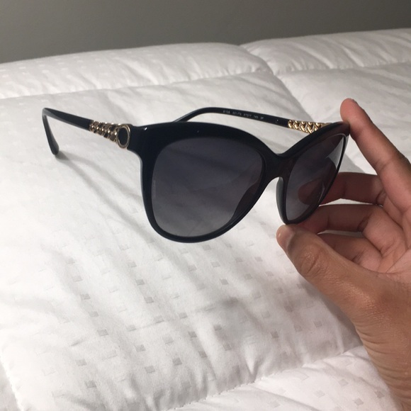 Authentic Bvlgari Black designer sunglasses + Case - Picture 3 of 8